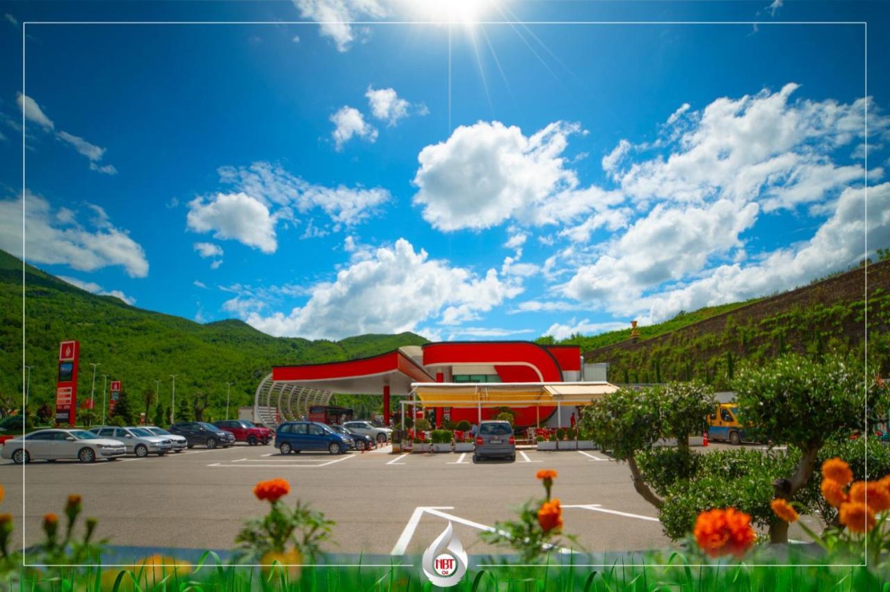 Nbt Hotel Reps Kukes Buitenkant foto