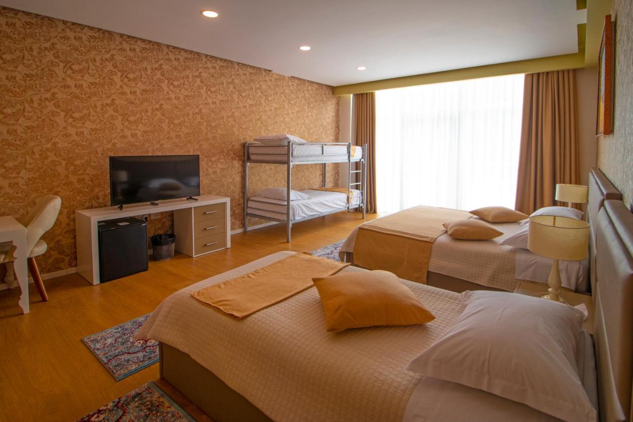 Nbt Hotel Reps Kukes Buitenkant foto